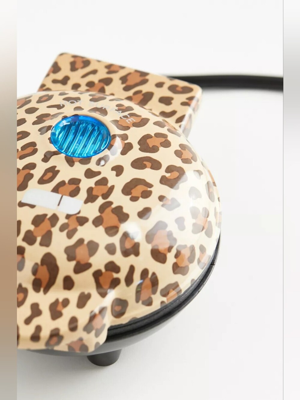 Leopard print mini waffle maker - Picture 6 of 6